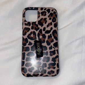 Cheetah print loopy case. Fits iPhone 11 and 12